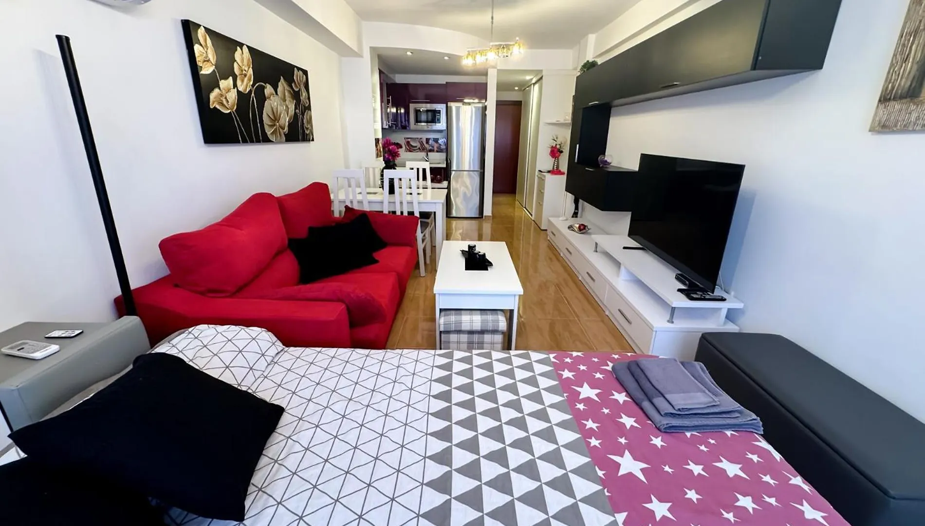 Estudio En El Centro De Nerja 0*,  Španělsko