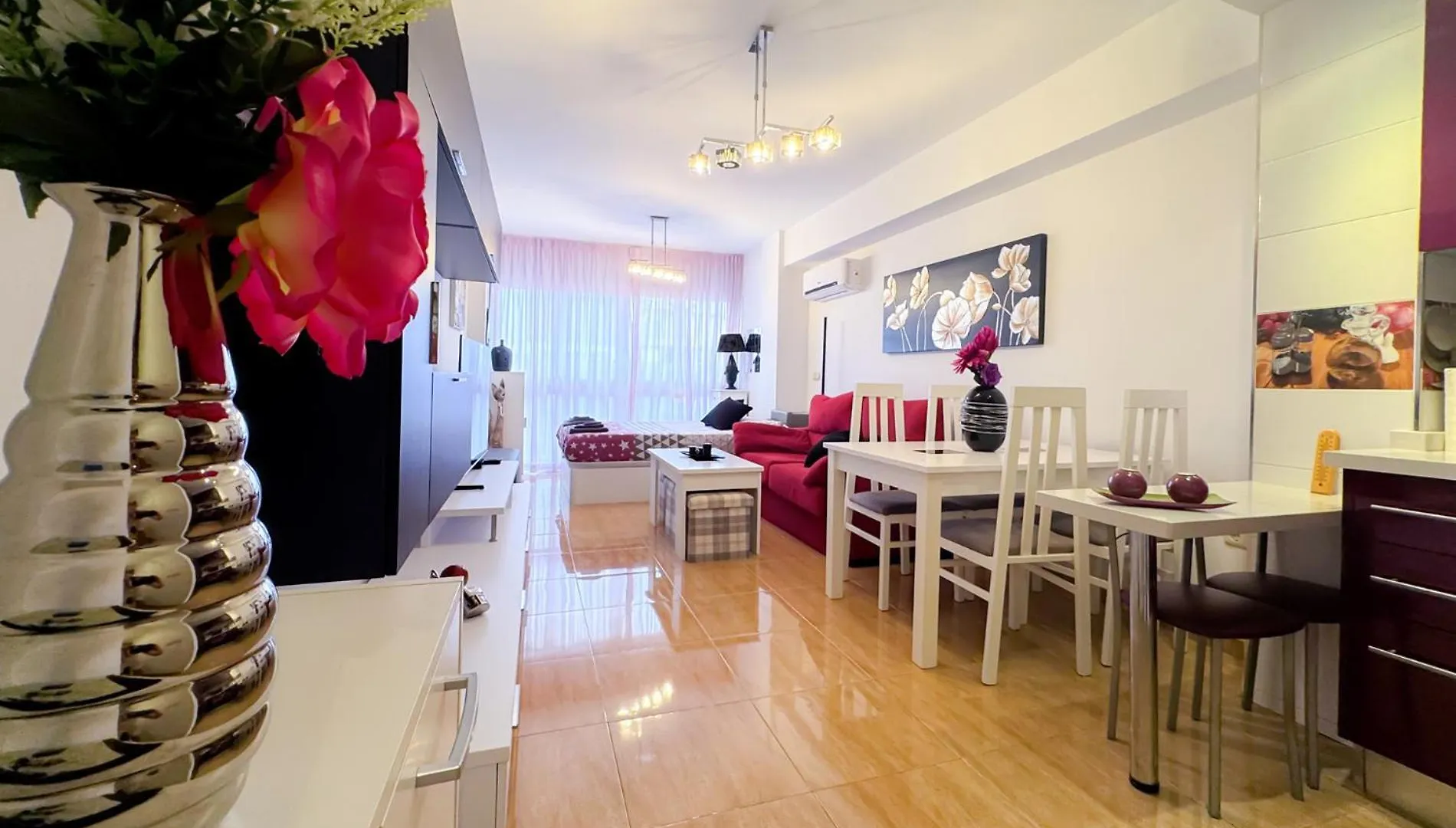 Estudio En El Centro De Nerja Apartmán